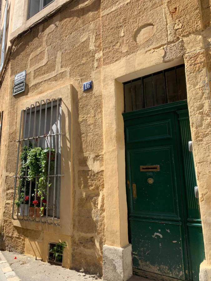 Apartamento Le Madeleine Aix-en-Provence Exterior foto